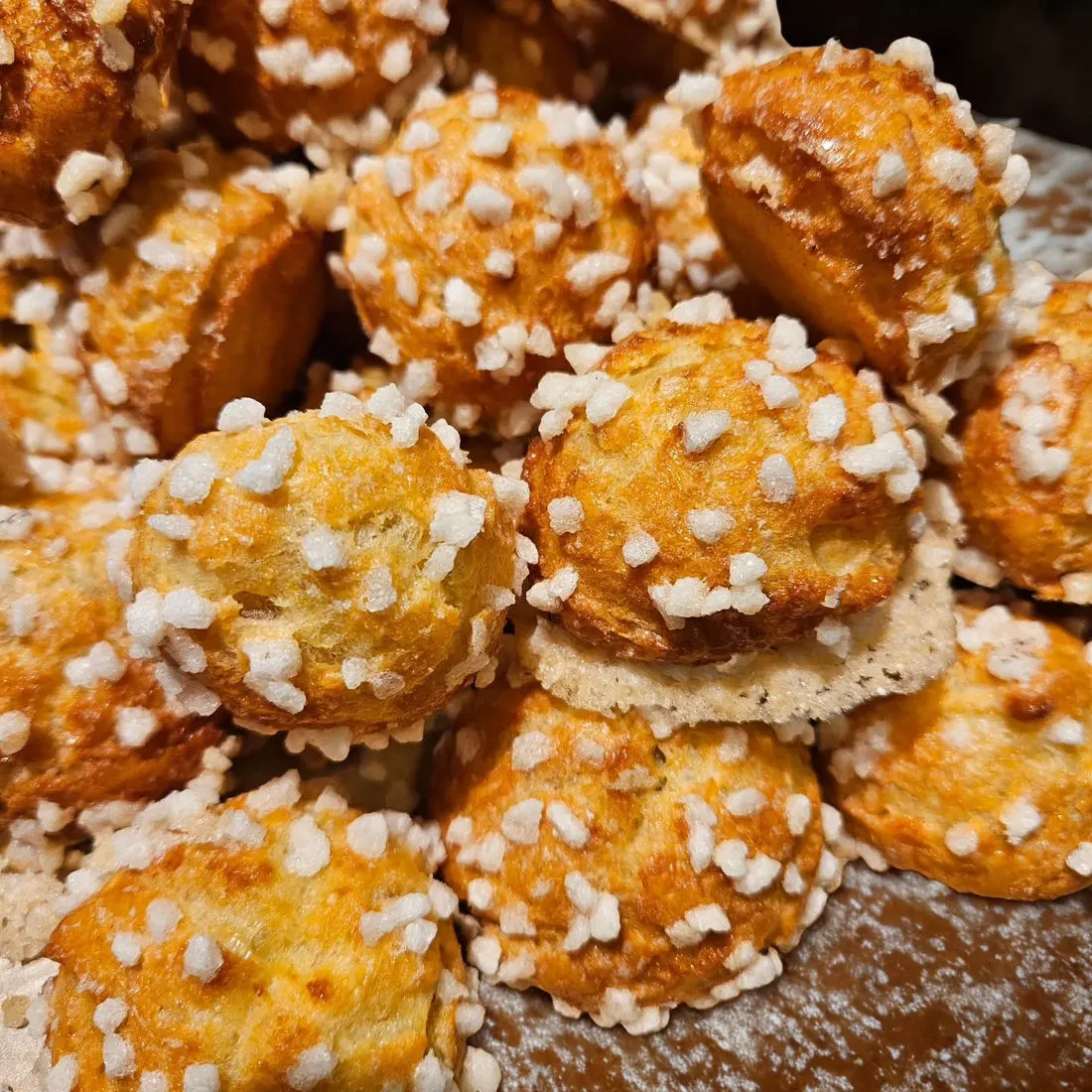 Chouquettes au sucre perlé